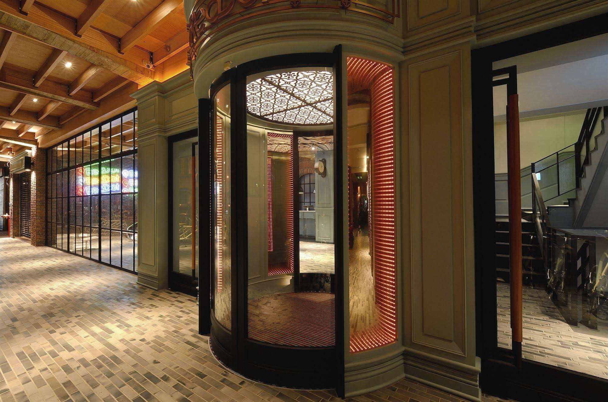 Reddot Hotel Taichung Exterior foto